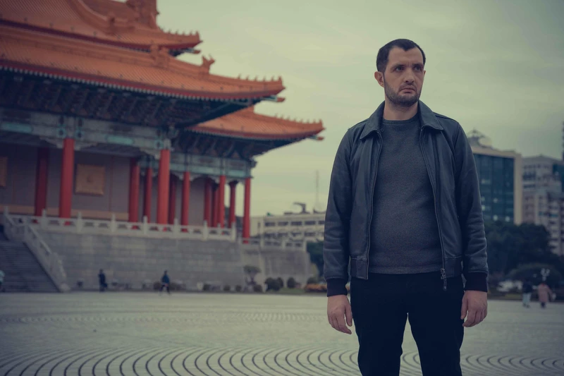 《榮耀之路》為還原導演當年來台探望就讀台大的弟弟,走遍台灣各大知名景點進行取景,包含中正紀念堂、西門町、烏來紅河谷等地。 《榮耀之路》為還原導演當年來台探望就讀台大的弟弟,走遍台灣各大知名景點進行取景,包含中正紀念堂、西門町、烏來紅河谷等地。