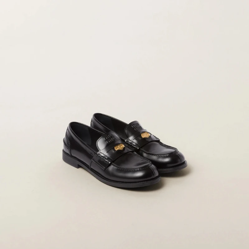 Miu Miu Brushed leather loafers。 Miu Miu Brushed leather loafers。