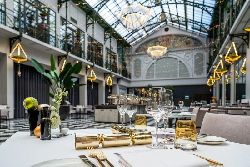 酒店附設有餐廳 The White Room。