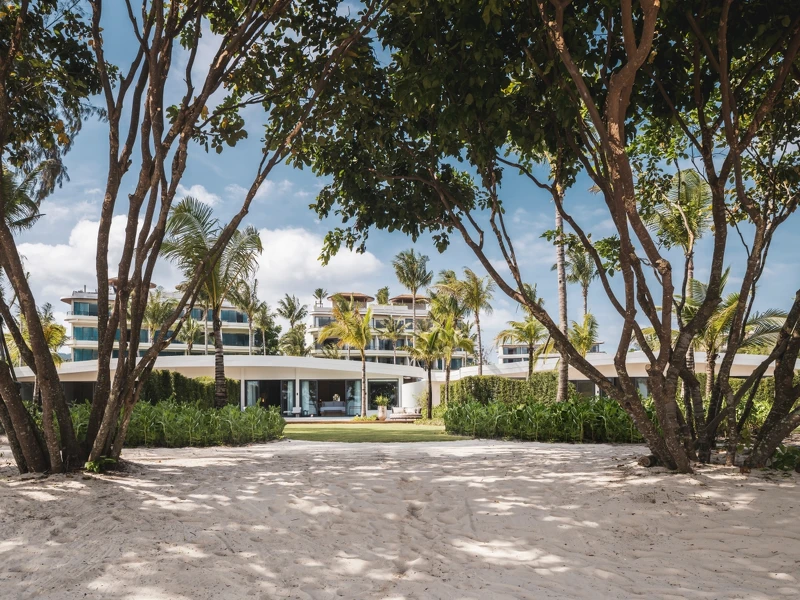 飯店可看到瑤諾島迷人的沙岸。