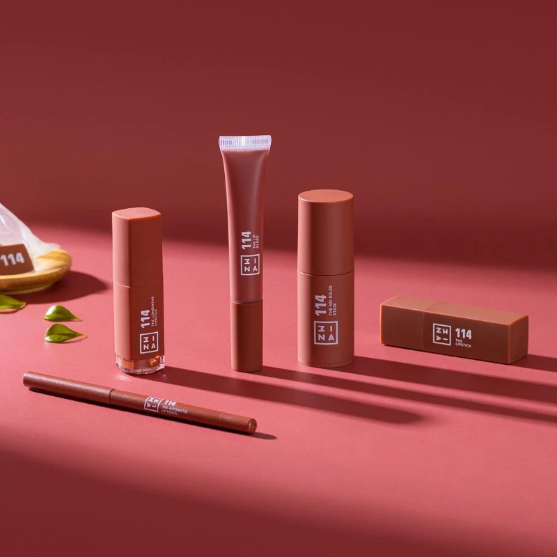 3INA #114紅烏龍系列主視覺。