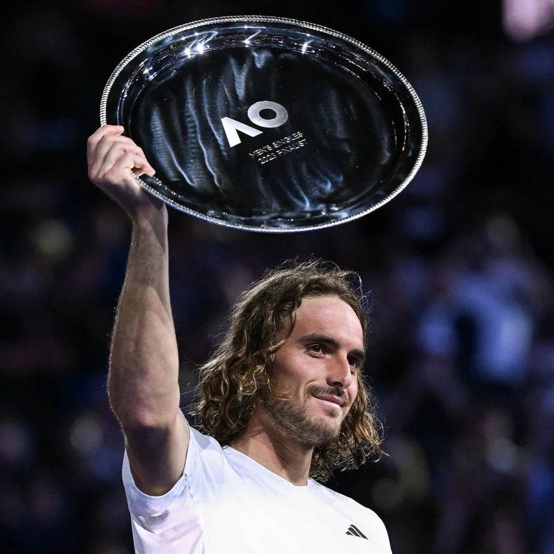 Instagram @stefanostsitsipas98 Instagram @stefanostsitsipas98