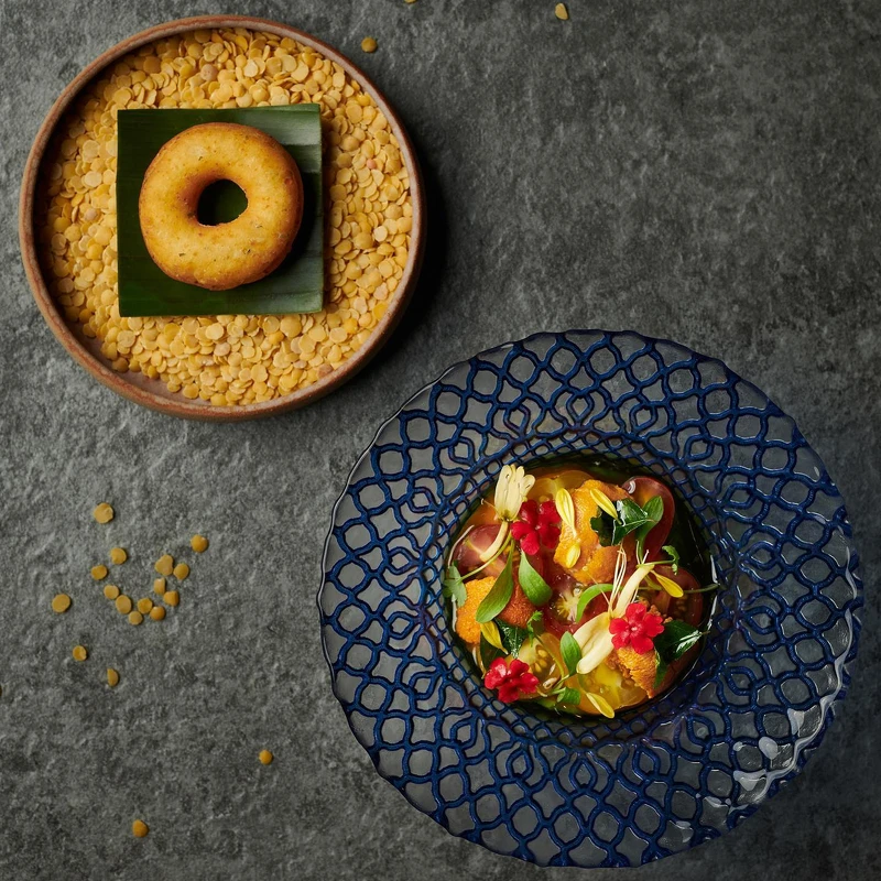 Chef Jimmy 以台灣食材為主體，重新演繹了這道印度庶民小食，並賦予其瑰麗面貌。﻿