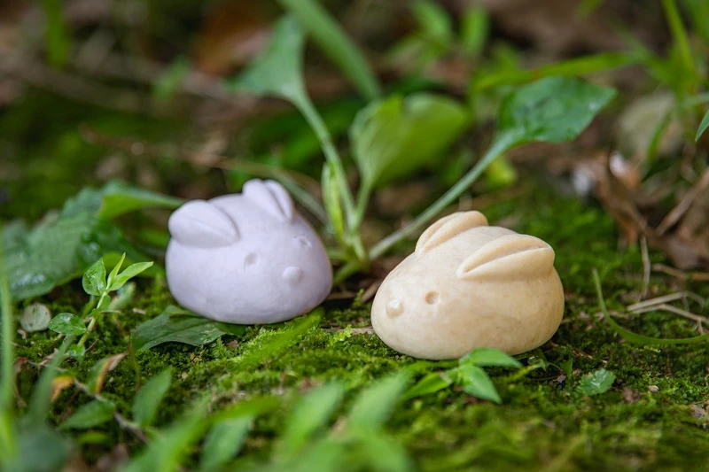 阿原YUAN 2023中秋花好月圓禮盒的月兔皂。 阿原YUAN 2023中秋花好月圓禮盒的月兔皂。