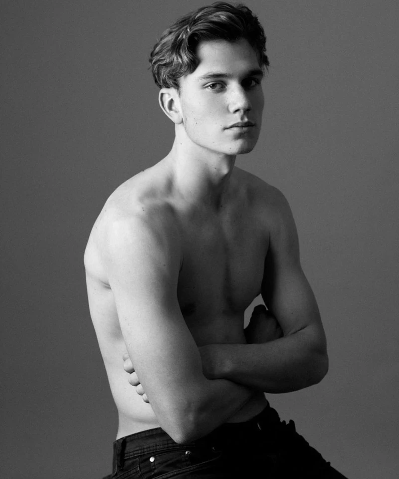 Instagram @jackdraper Instagram @jackdraper