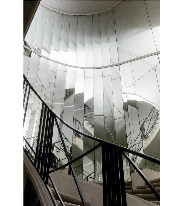 巴黎康朋街31號迴旋鏡梯 巴黎康朋街31號迴旋鏡梯