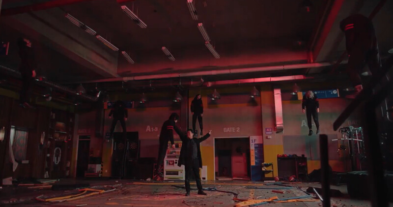 《驅魔麵館2》武力再升級，一次六個人吊鋼絲飛起來