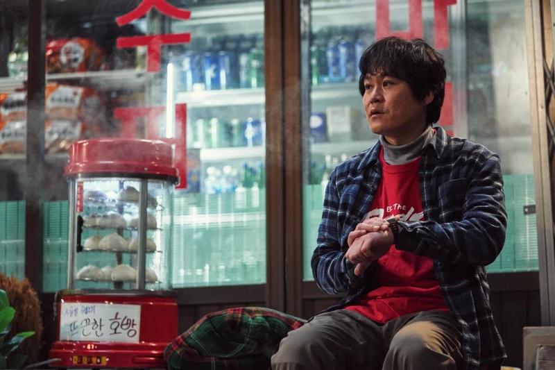 倒數結束時間已過，李才滿不見強勳回家，滿臉問號