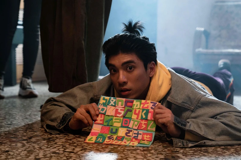 《地獄里長》林哲熹劇中靠「注音板」與靈界鬼魂溝通,進而破解案情 《地獄里長》林哲熹劇中靠「注音板」與靈界鬼魂溝通,進而破解案情