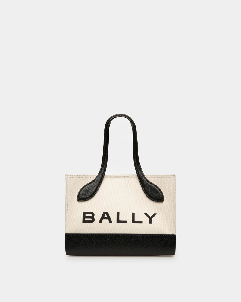 Bally BAR 帆布小托特包,NT$25,200。 Bally BAR 帆布小托特包,NT$25,200。