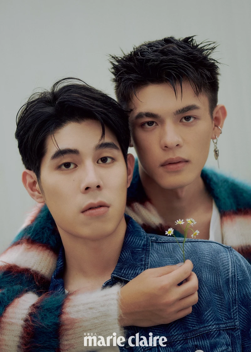 詹懷雲:丹寧印花套裝,Isabel Marant。邱以太:條紋馬海毛針織衫,Isabel Marant。 詹懷雲:丹寧印花套裝,Isabel Marant。邱以太:條紋馬海毛針織衫,Isabel Marant。