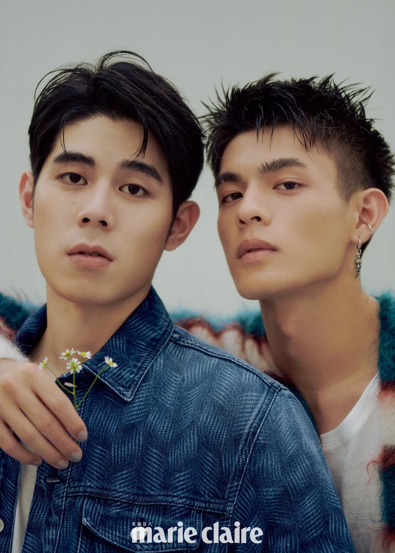 詹懷雲:丹寧印花套裝,Isabel Marant。邱以太:條紋馬海毛針織衫,Isabel Marant。 詹懷雲:丹寧印花套裝,Isabel Marant。邱以太:條紋馬海毛針織衫,Isabel Marant。