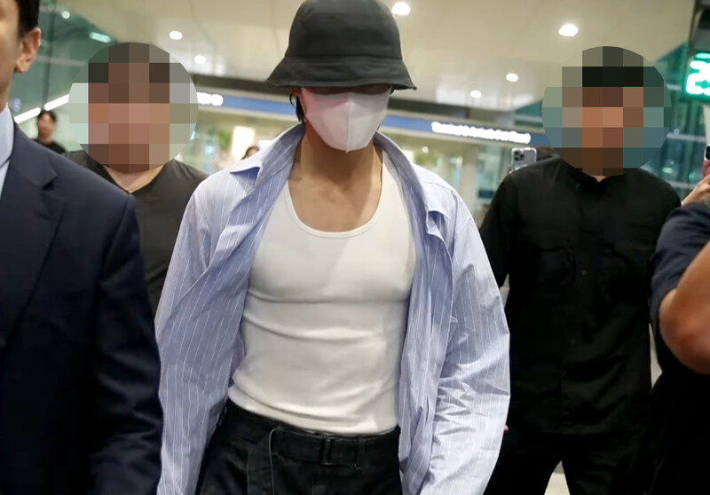 車銀優胸肌引暴動