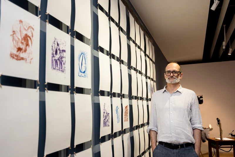 藝術家Patrick Tresset個人照 ©忠泰美術館