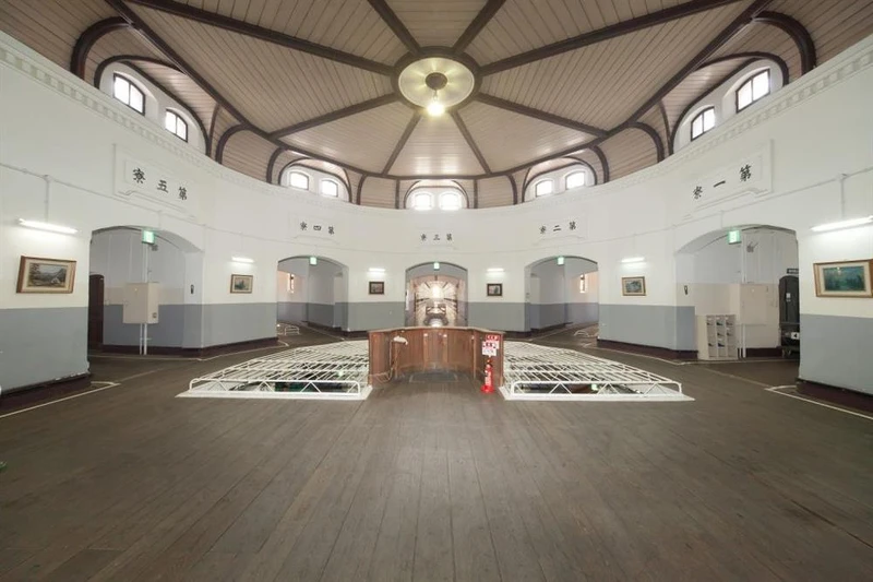 「舊奈良監獄」至今已有115年歷史，是日本最古老的監獄建築。