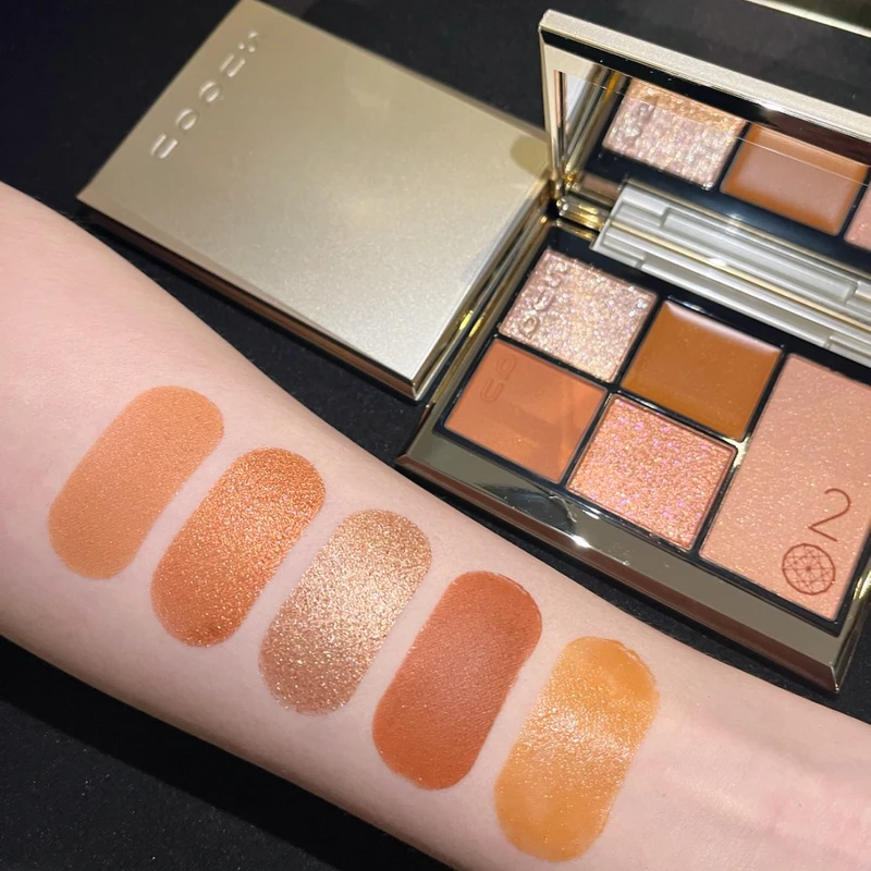 SUQQU 20週年限定眼頰彩盤(#101橙光重TOUKOUGASANE) 9.2g,NT3,750 SUQQU 20週年限定眼頰彩盤(#101橙光重TOUKOUGASANE) 9.2g,NT3,750