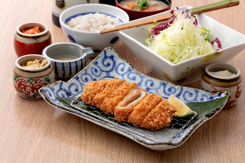 經過蜂蜜醃漬的南高梅酸酸甜甜。