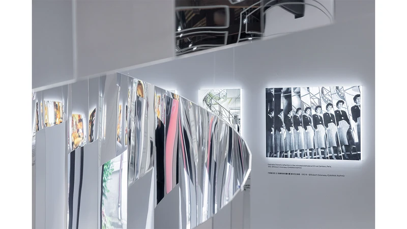 康朋街31號唇膏鑑賞活動中重現迴旋鏡梯意象 康朋街31號唇膏鑑賞活動中重現迴旋鏡梯意象