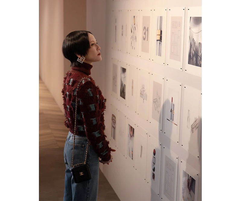 楊乃文於康朋街31號唇膏鑑賞活動中擦上 #10拜占庭珠寶 楊乃文於康朋街31號唇膏鑑賞活動中擦上 #10拜占庭珠寶