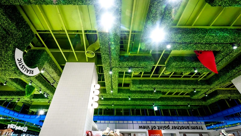 3樓「顛倒花園迷宮」啟發想像力！