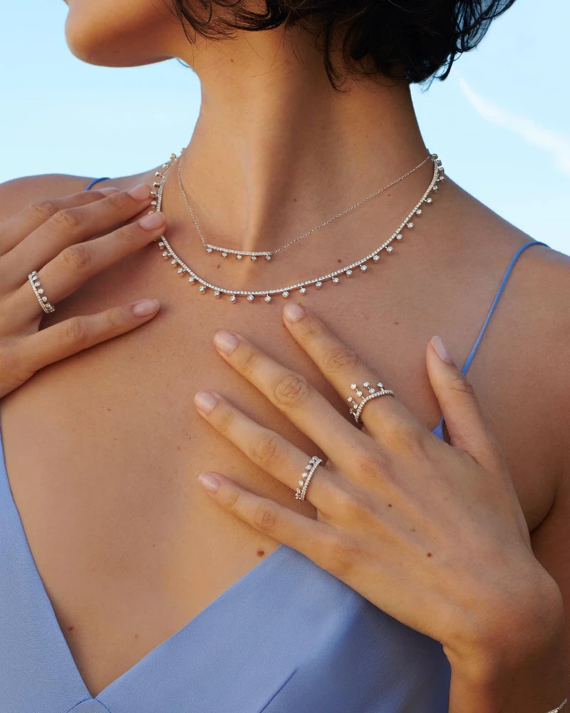 DE BEERS Dewdrop 系列