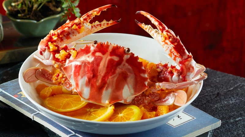 新奇士橙蒸花蟹的靈感來自南宋時期的「蟹釀橙」精品菜餚。