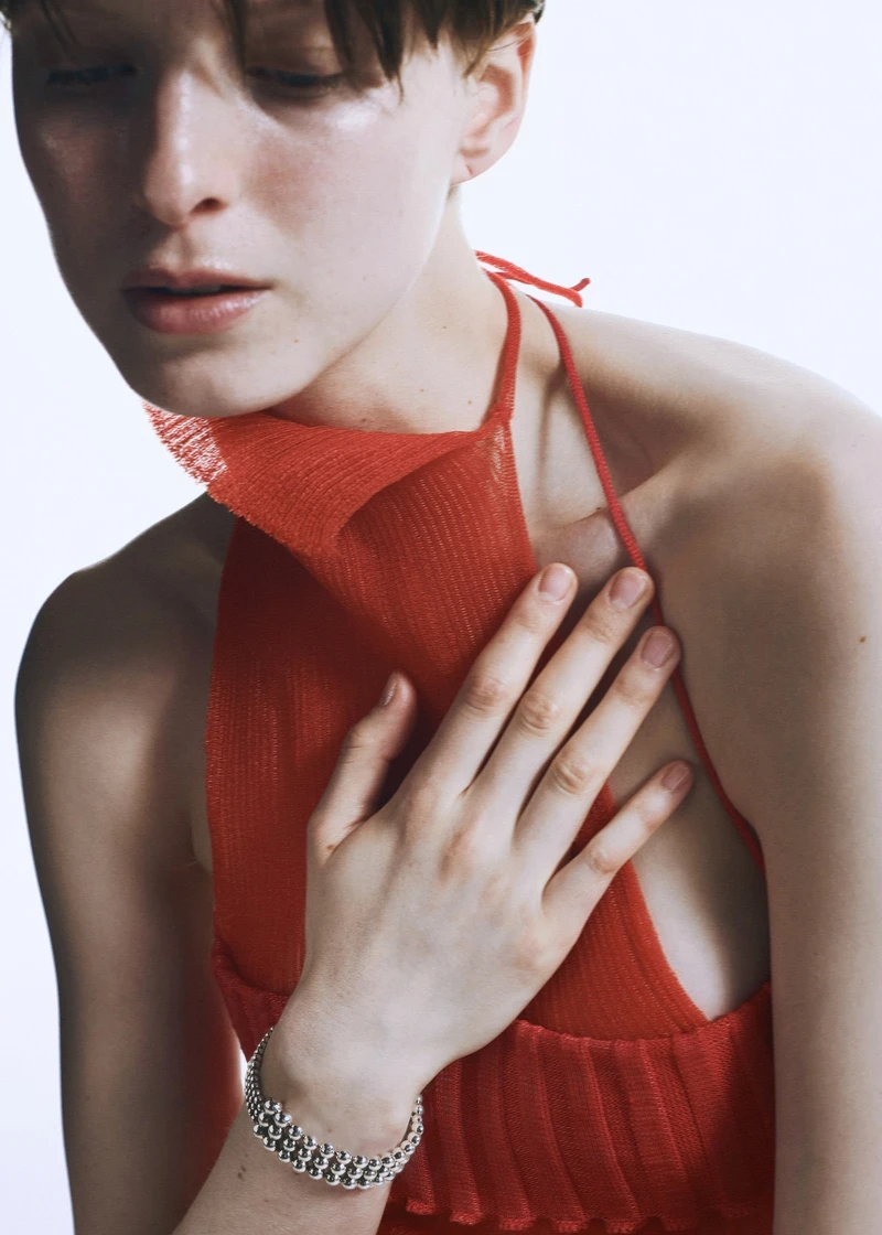 喬治傑生 x A. Roege Hover 全新月光葡萄膠囊系列珠寶 形象圖