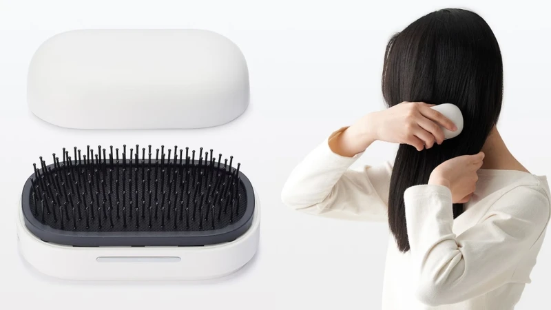 MUJI無印良品震動髮梳。 MUJI無印良品震動髮梳。