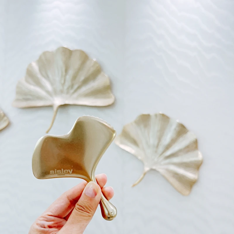 Sisley銀杏刮痧活妍板,NT4,200 Sisley銀杏刮痧活妍板,NT4,200