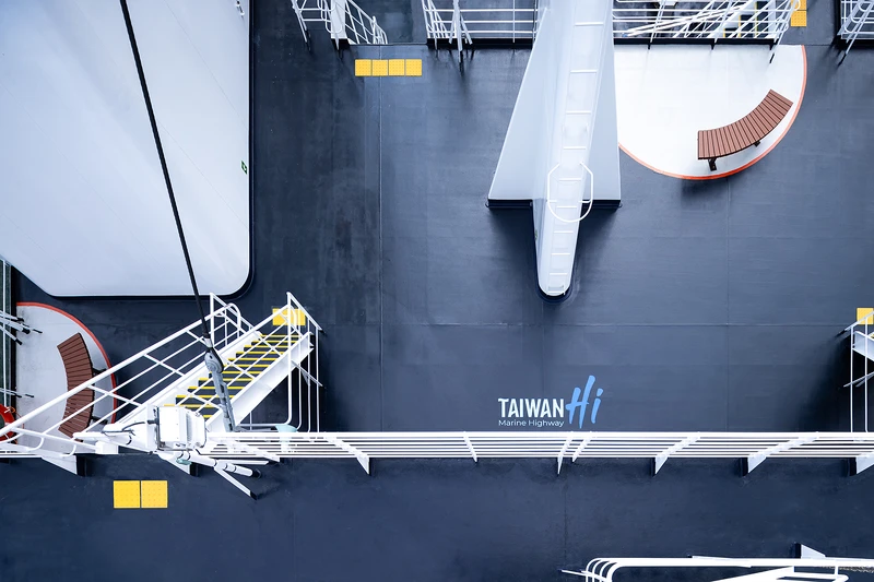 戶外甲板空間。 戶外甲板空間。