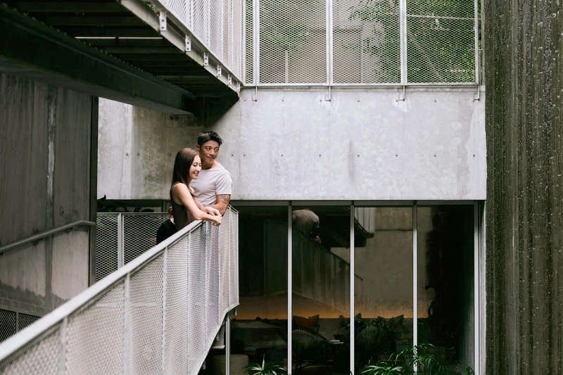 Ray與Jennifer二位KOL,同框演繹HUNDR. X了了礁溪《探索舒適慢旅生活》企劃形象。 Ray與Jennifer二位KOL,同框演繹HUNDR. X了了礁溪《探索舒適慢旅生活》企劃形象。