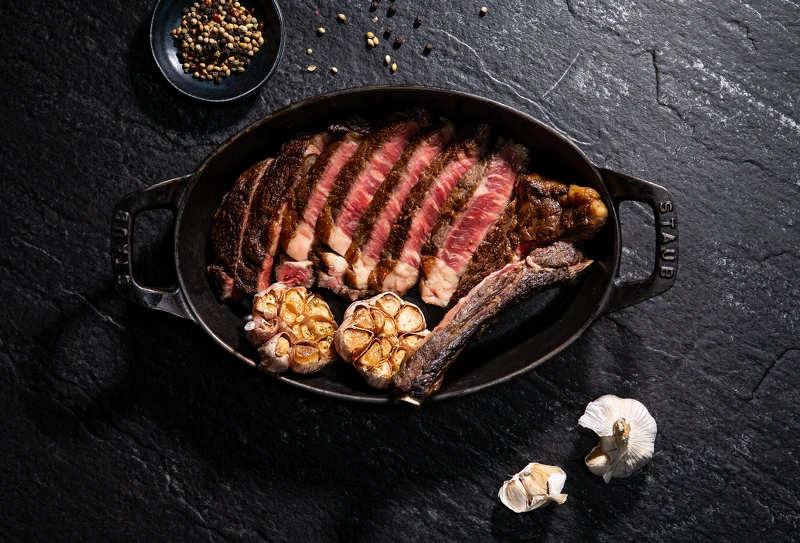 、米其林一星的「A CUT牛排館」。