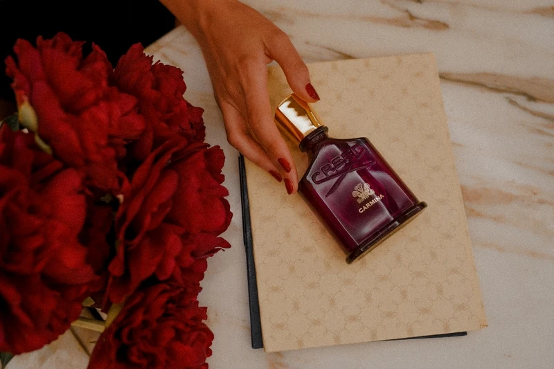 CREED緋夜玫瑰Carmina情境。 CREED緋夜玫瑰Carmina情境。