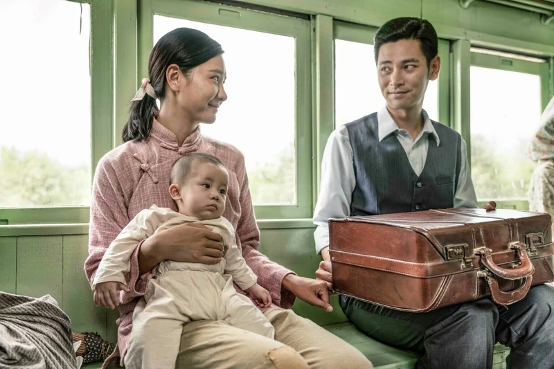 阿春(左)與博聞約定好,要從戰場平安歸來,一起看未來的孩子長得像誰 阿春(左)與博聞約定好,要從戰場平安歸來,一起看未來的孩子長得像誰