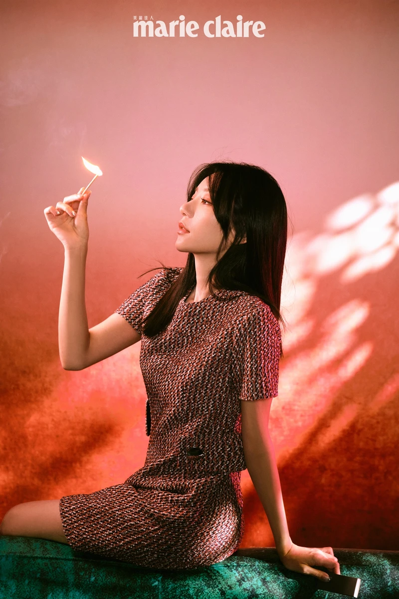 郭雪芙／紅色連身洋裝，Louis Vuitton。