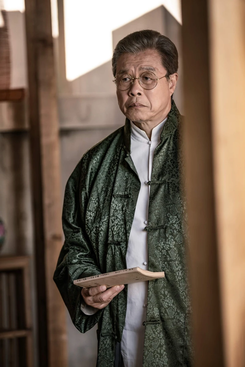 楊烈飾演大善人地主,是以導演阿公為原型的角色 楊烈飾演大善人地主,是以導演阿公為原型的角色