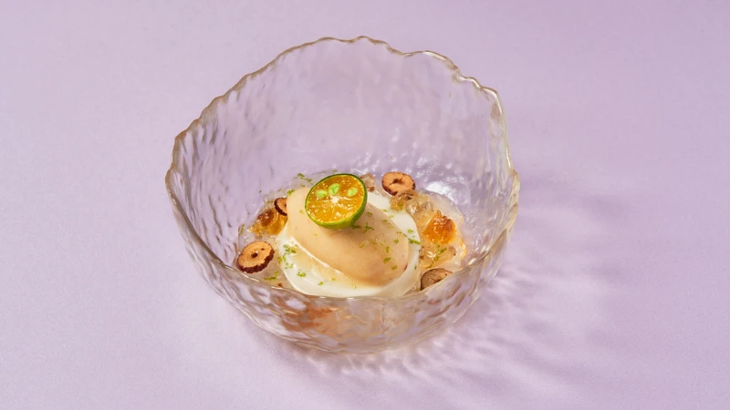 金桔杏仁紅棗銀耳。 金桔杏仁紅棗銀耳。