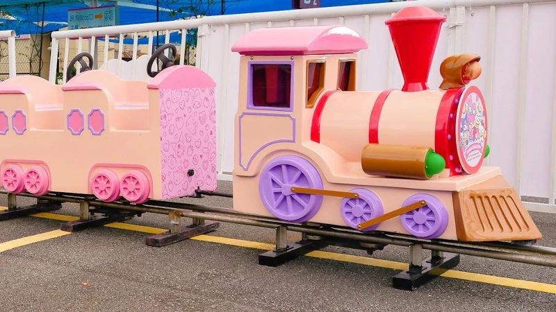 粉粉小火車。 粉粉小火車。