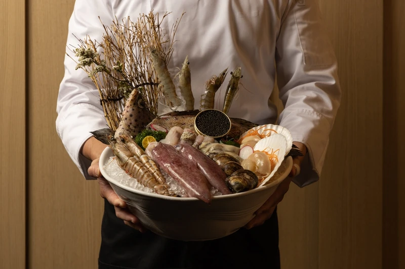 粵式鍋物湯品是「品嚐時間沉澱的藝術」,著重食材「鮮與稀」。 粵式鍋物湯品是「品嚐時間沉澱的藝術」,著重食材「鮮與稀」。