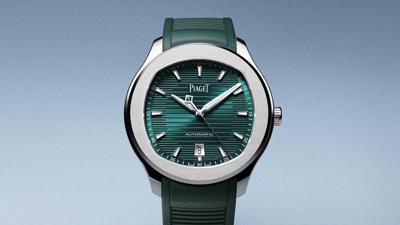 PIAGET Polo系列礦石綠日期顯示精鋼腕錶,42毫米錶徑,搭載伯爵自製 1110P 自動上鍊機芯,建議售價新台幣$421,000元 PIAGET Polo系列礦石綠日期顯示精鋼腕錶,42毫米錶徑,搭載伯爵自製 1110P 自動上鍊機芯,建議售價新台幣$421,000元