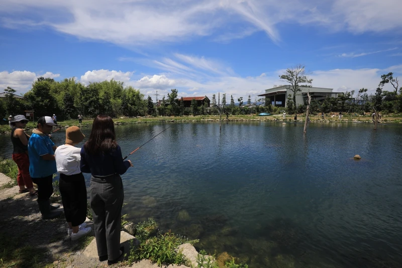 「高島之泉」釣魚公園。 「高島之泉」釣魚公園。