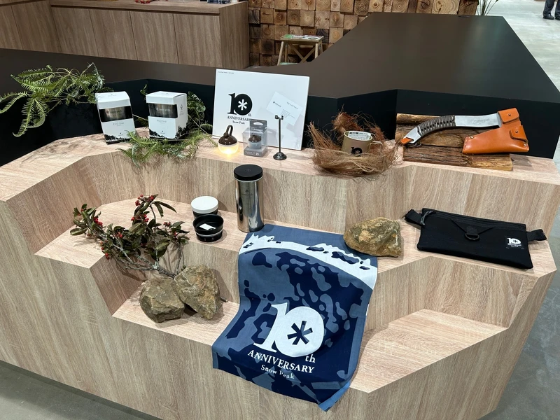 10週年紀念的五款限定商品展示。 10週年紀念的五款限定商品展示。