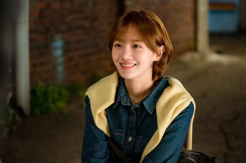 海娜天真浪漫，但千萬別吻她