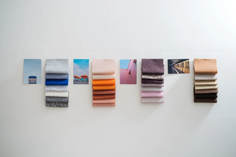 現場展示面料。 現場展示面料。