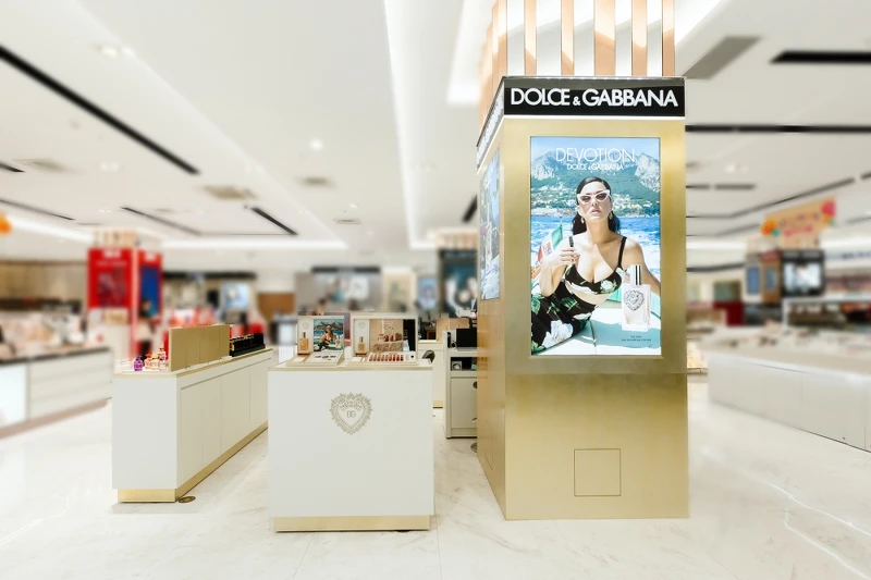 Dolce & Gabbana台北遠東SOGO忠孝館限時摯愛快閃櫃櫃位。 Dolce & Gabbana台北遠東SOGO忠孝館限時摯愛快閃櫃櫃位。