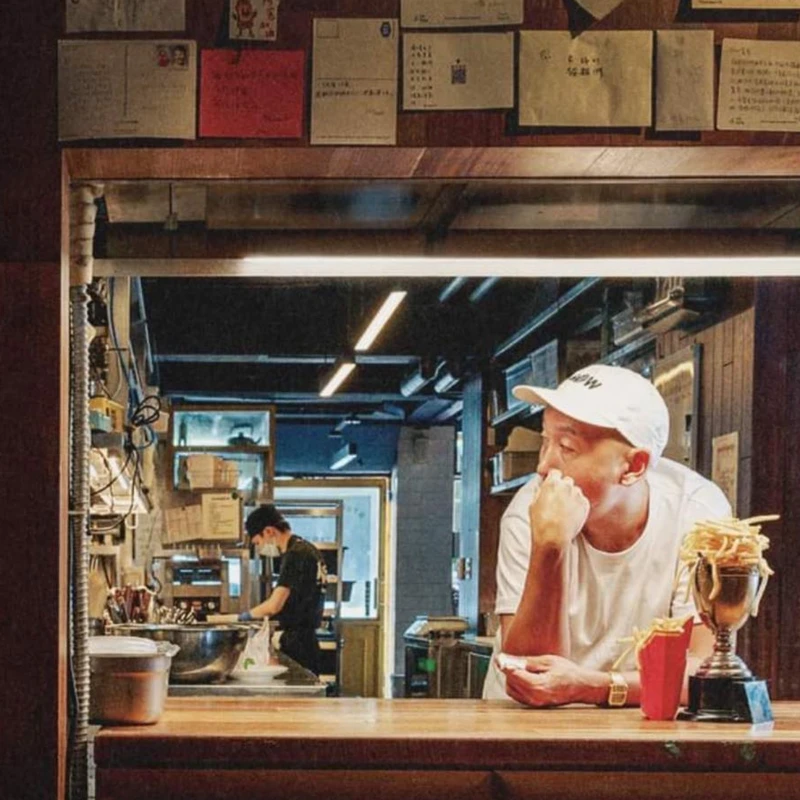 「貓下去敦北俱樂部」負責人陳陸寬。 「貓下去敦北俱樂部」負責人陳陸寬。