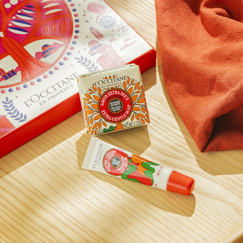 歡聚乳油木暖心護唇膏12ml NT. 400 (限量) 歡聚乳油木暖心香氛皂 50g NT. 250 (限量) 歡聚乳油木暖心護唇膏12ml NT. 400 (限量) 歡聚乳油木暖心香氛皂 50g NT. 250 (限量)