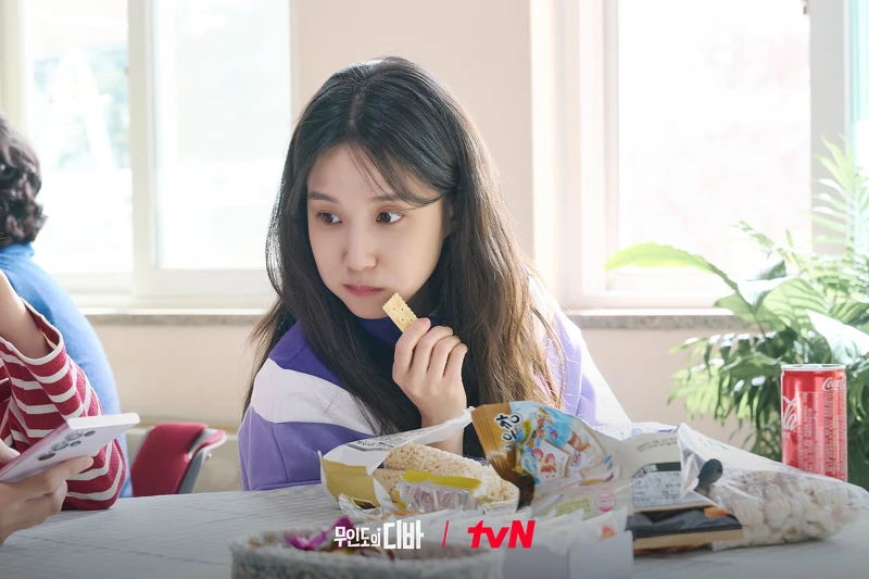 遠離塵囂15年，對智慧型手機訝異，朴恩斌演得不落俗套