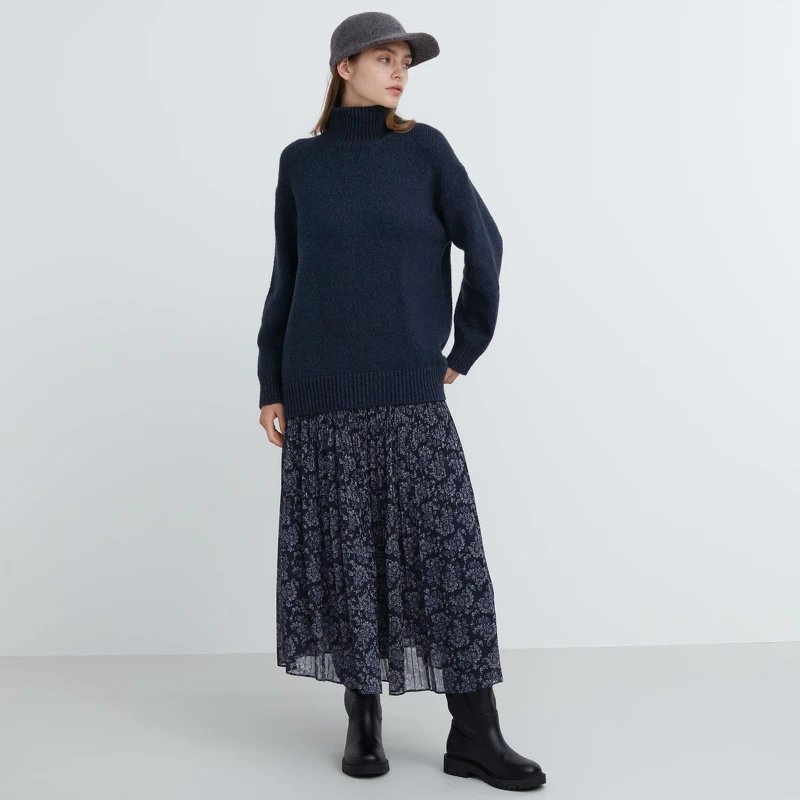 UNIQLO:C聯名系列 女裝 雪紡細褶裙原價NT$1290雙11網路商店獨家優惠價NT$990。 UNIQLO:C聯名系列 女裝 雪紡細褶裙原價NT$1290雙11網路商店獨家優惠價NT$990。