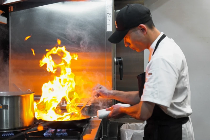 主廚簡士堯(Jerry)。 主廚簡士堯(Jerry)。